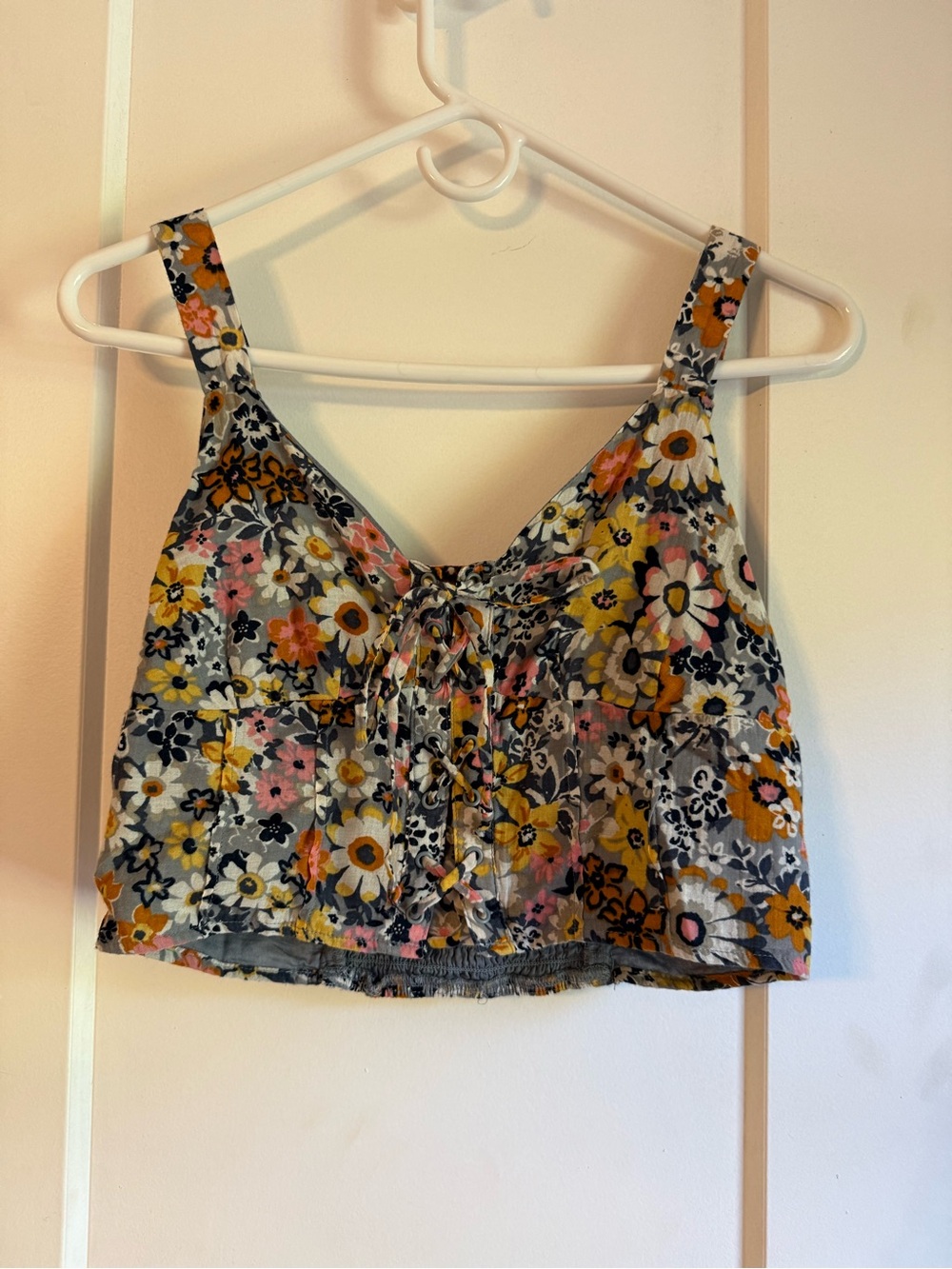 Cropped Floral Tank - Picture 1 of 2